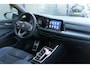 Volkswagen Golf 1.5 eTSI R-Line