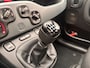 Fiat Panda 1.0 Hybrid City Cross All Season | 15'' Lichtmetaal | Airco | Parkeersensoren | Centrale vergrendeling | Airco | Bumpers in carrosseriekleur | Elektrische ramen voor