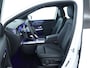 Mercedes-Benz EQA 250+ Business Solution 71 kWh | Trekhaak | Parkeerpakket met achteruitrijcamera | EASY PACK achterklep | Extra USB-poorten | Sfeerverlichting | Verwarmde stoelen vooraan | Zitcomfortpakket | Licht- en zicht pakket |