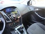 Ford Focus Wagon 125 Pk EcoBoost Titanium * Hele Mooie * * Navigatie * Achteruitrij Camera * Trekhaak * Stoel en voorruit verwarming * Lichtmetalen Velgen *  Voor en achter Parkeersensoren * Vingerhoets: Vierde Generatie Eersteklas Service !