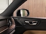 Volvo XC60 T6 AWD Recharge Inscription | Stoelventilatie | 360° Camera | Head-Up Display | Harman Kardon | Adaptieve Cruise Control | Stoel en Stuurwielverwarming | Full LED Meesturende koplampen | Pilot Assist | BLIS Dode Hoek Detectie | Voorstoelen elektrisch gehe
