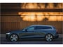 Volvo V60 T5 Inscription Exclusive | Adaptive Cruise | Bowers & Wilkins | Stuur/Stoelverwaming | Camera | Standkachel | Trekhaak | BLIS