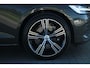 Volvo V60 T5 Inscription Exclusive | Adaptive Cruise | Bowers & Wilkins | Stuur/Stoelverwaming | Camera | Standkachel | Trekhaak | BLIS