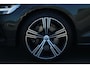 Volvo V60 T5 Inscription Exclusive | Adaptive Cruise | Bowers & Wilkins | Stuur/Stoelverwaming | Camera | Standkachel | Trekhaak | BLIS
