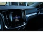 Volvo V60 T5 Inscription Exclusive | Adaptive Cruise | Bowers & Wilkins | Stuur/Stoelverwaming | Camera | Standkachel | Trekhaak | BLIS