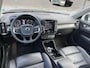 Volvo XC40 1.5 T3 Inscription | Trekhaak | DAB | Parkeersensoren V+A | Parkeercamera | 19"lm velgen | BLIS (dodehoekdetectie) | Stoelverwarming | Volvo on Call |