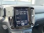 Volvo XC40 1.5 T3 Inscription | Trekhaak | DAB | Parkeersensoren V+A | Parkeercamera | 19"lm velgen | BLIS (dodehoekdetectie) | Stoelverwarming | Volvo on Call |