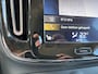 Volvo XC40 1.5 T3 Inscription | Trekhaak | DAB | Parkeersensoren V+A | Parkeercamera | 19"lm velgen | BLIS (dodehoekdetectie) | Stoelverwarming | Volvo on Call |
