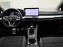 Volkswagen Golf 1.5TSI/116PK Goal · Navigatie · Parkeersensoren · Trekhaak · Garantie tot juli 2026