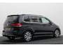 Volkswagen Touran 1.5 TSI DSG Highline Business R 7p Climate, ACC, Stoelverwarming, Elektrische Achterklep, Trekhaak, 18''