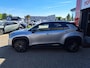 Toyota Yaris Cross 1.5 HYBRID AWD ADVENTURE NAVI HALF-LEDER/STOELVERW. TREEPLANKEN BLIND-SPOT PANODAK PARK-SENSOREN LED 18"LMV