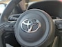 Toyota Yaris Cross 1.5 HYBRID AWD ADVENTURE NAVI HALF-LEDER/STOELVERW. TREEPLANKEN BLIND-SPOT PANODAK PARK-SENSOREN LED 18"LMV