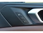 BMW X5 xDrive40i High Executive * M Sportpakket * Trekhaak * Comfortstoelen * Panoramadak * Head-up * DAB *