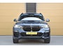 BMW X5 xDrive40i High Executive * M Sportpakket * Trekhaak * Comfortstoelen * Panoramadak * Head-up * DAB *