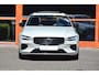 Volvo V60 T6 Hybride AWD Long Range R-Design | Panorama dak | Harman Kardon | Stoel & Stuur verwarmd | Pilot assist | Trekhaak |