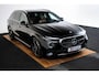 Mercedes-Benz E-klasse Estate 300 e Luxury Line Trekhaak - Airmatic - Warmtewerend donkergetint glas - Zwarte hemel - Sierelementen in openporig bruin esdoorn