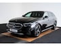 Mercedes-Benz E-klasse Estate 300 e Luxury Line Trekhaak - Airmatic - Warmtewerend donkergetint glas - Zwarte hemel - Sierelementen in openporig bruin esdoorn