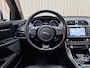 Jaguar XE 2.0 Portfolio *Memory* Stoel-Stuurverwarming / Leder / Xenon / Camera / Navigatie / Cruise / ECC Clima / 19'' LMV