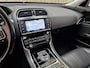Jaguar XE 2.0 Portfolio *Memory* Stoel-Stuurverwarming / Leder / Xenon / Camera / Navigatie / Cruise / ECC Clima / 19'' LMV