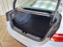 Jaguar XE 2.0 Portfolio *Memory* Stoel-Stuurverwarming / Leder / Xenon / Camera / Navigatie / Cruise / ECC Clima / 19'' LMV