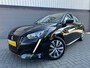 Peugeot 208 1.2 PureTech Blue Lease Active*1eEigenaar*NAVI*Carplay-NAVI*Cruise*Bluetooth*Parkrsensoren*Trekhaak*APK*NAP*Elkt-ramen