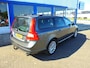 Volvo V70 2.5T MOMENTUM, LEDER,17 INCH,TREKH,ORG NL!! DEALER O/H TOPSTAAT!