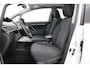 Toyota Verso 1.8 VVT-i Business | Panoramadak | Trekhaak | Stoelverwarming | Navigatie | Cruise | Clima | 17 inch