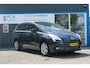 Peugeot 5008 1.6 THP Blue Lease Executive 7p.