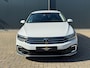 Volkswagen Passat Variant * GTE * Camera * Cruise * Rijstrooksensor * Apple Car-Play *