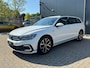 Volkswagen Passat Variant * GTE * Camera * Cruise * Rijstrooksensor * Apple Car-Play *