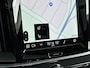 Volvo V90 T6 Recharge AWD Ultra Dark | 20" | Luchtvering | Bowers & Wilkins | Sportstoelen | 360 Camera | Gelamineerd en Getint glas | Trekhaak | Alarm klasse 3 | Head-up | Stoel/stuur/achterbankverwarming