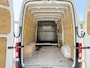 Volkswagen Crafter 2.0 TDI 140pk L3H3 Airco Cruise Control Apple Carplay Parkeersensoren voor achter