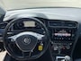 Volkswagen Golf 1.0 TSI Highline / PDC V+A / Navigatie / Telefoon / Carplay / Schuifdakl / Add. Cruise / Climate controle