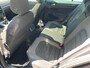 Volkswagen Golf 1.0 TSI Highline / PDC V+A / Navigatie / Telefoon / Carplay / Schuifdakl / Add. Cruise / Climate controle