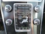 Volvo XC60 2.0 T5 FWD R-Design Navi,Pano,Dodehoek,Leer,20"Lmv,Enz