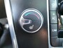 Volvo XC60 2.0 T5 FWD R-Design Navi,Pano,Dodehoek,Leer,20"Lmv,Enz