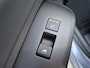 Hyundai Kona 1.6 GDi HEV Premium Sky Automaat / Zo goed als nieuw! / Sensation Pack / Trekgewicht  1.300 kg / Stuur- en Stoelverwarming / Stoelventilatie voor / / Elektrische achterklep / Apple Carplay Android Auto / BOSE Audisysteem /