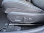 Hyundai Kona 1.6 GDi HEV Premium Sky Automaat / Zo goed als nieuw! / Sensation Pack / Trekgewicht  1.300 kg / Stuur- en Stoelverwarming / Stoelventilatie voor / / Elektrische achterklep / Apple Carplay Android Auto / BOSE Audisysteem /