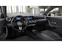 Mercedes-Benz A-klasse 180 Business Solution AMG | Nightpakket | Parkeerpakket met achteruitrijcamera | KEYLESS GO | Sfeerverlichting | MULTIBEAM LED | Extra USB-poorten | Verwarmde stoelen vooraan | Spiegelpakket |