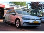 Volkswagen Golf 1.0 eTSI *Life* | Carplay | Adaptive Cruise Control | Camera | Climate Control | Navigatie | PDC | Privacy | Bluetooth |