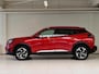 Peugeot e-2008 EV Allure Pack 50 kWh 11kW 3-Fase | Achteruitrijcamera | Climate Control | Parkeersensoren achter