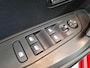Peugeot e-2008 EV Allure Pack 50 kWh 11kW 3-Fase | Achteruitrijcamera | Climate Control | Parkeersensoren achter