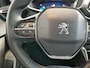 Peugeot e-2008 EV Allure Pack 50 kWh 11kW 3-Fase | Achteruitrijcamera | Climate Control | Parkeersensoren achter