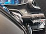 Peugeot e-2008 EV Allure Pack 50 kWh 11kW 3-Fase | Achteruitrijcamera | Climate Control | Parkeersensoren achter