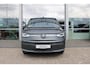 Volkswagen Multivan eHybrid | Style | 150 PK | L2 | Trekhaak | Navi | Standkachel | Elektrische Schuifdeuren | Lederen Bekleding | Stoelverwarming | Vis-à-vis | Achteruitrijcamera | Adaptive Cruise | Full Led
