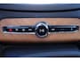 Volvo XC90 T8 Recharge AWD Inscription - LONG RANGE - IntelliSafe Assist & Surround - Adaptieve LED koplampen - Parkeercamera achter - Verwarmde voorstoelen & stuur - Parkeersensoren voor & achter - Elektr. bedienb. voorstoelen met geheugen - Extra getint glas - Elektr. inklapbare trekhaak - 20' LMV