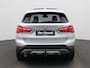 BMW X1 sDrive18i High Executive | AUTOMAAT | PANORAMADAK | LEDER | HEAD UP DISPLAY | ACHTERUITRIJCAMERA | ADAPTIVE CRUISE CONTROL | SPORTSTOELEN | ELEKTRISCHE BESTUURDERSTOEL MET GEHEUGEN | LED KOPLAMPEN | ELEKTRISCHE ACHTERKLEP | STOELVERWARMING | TREKHAAK |