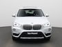 BMW X1 sDrive18i High Executive | AUTOMAAT | PANORAMADAK | LEDER | HEAD UP DISPLAY | ACHTERUITRIJCAMERA | ADAPTIVE CRUISE CONTROL | SPORTSTOELEN | ELEKTRISCHE BESTUURDERSTOEL MET GEHEUGEN | LED KOPLAMPEN | ELEKTRISCHE ACHTERKLEP | STOELVERWARMING | TREKHAAK |