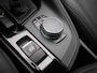 BMW X1 sDrive18i High Executive | AUTOMAAT | PANORAMADAK | LEDER | HEAD UP DISPLAY | ACHTERUITRIJCAMERA | ADAPTIVE CRUISE CONTROL | SPORTSTOELEN | ELEKTRISCHE BESTUURDERSTOEL MET GEHEUGEN | LED KOPLAMPEN | ELEKTRISCHE ACHTERKLEP | STOELVERWARMING | TREKHAAK |