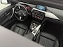 BMW 3-Serie 318i M Sport Pano LED Camera Clima Cruise Navi Head-up Display Leder PDC 18"LMV